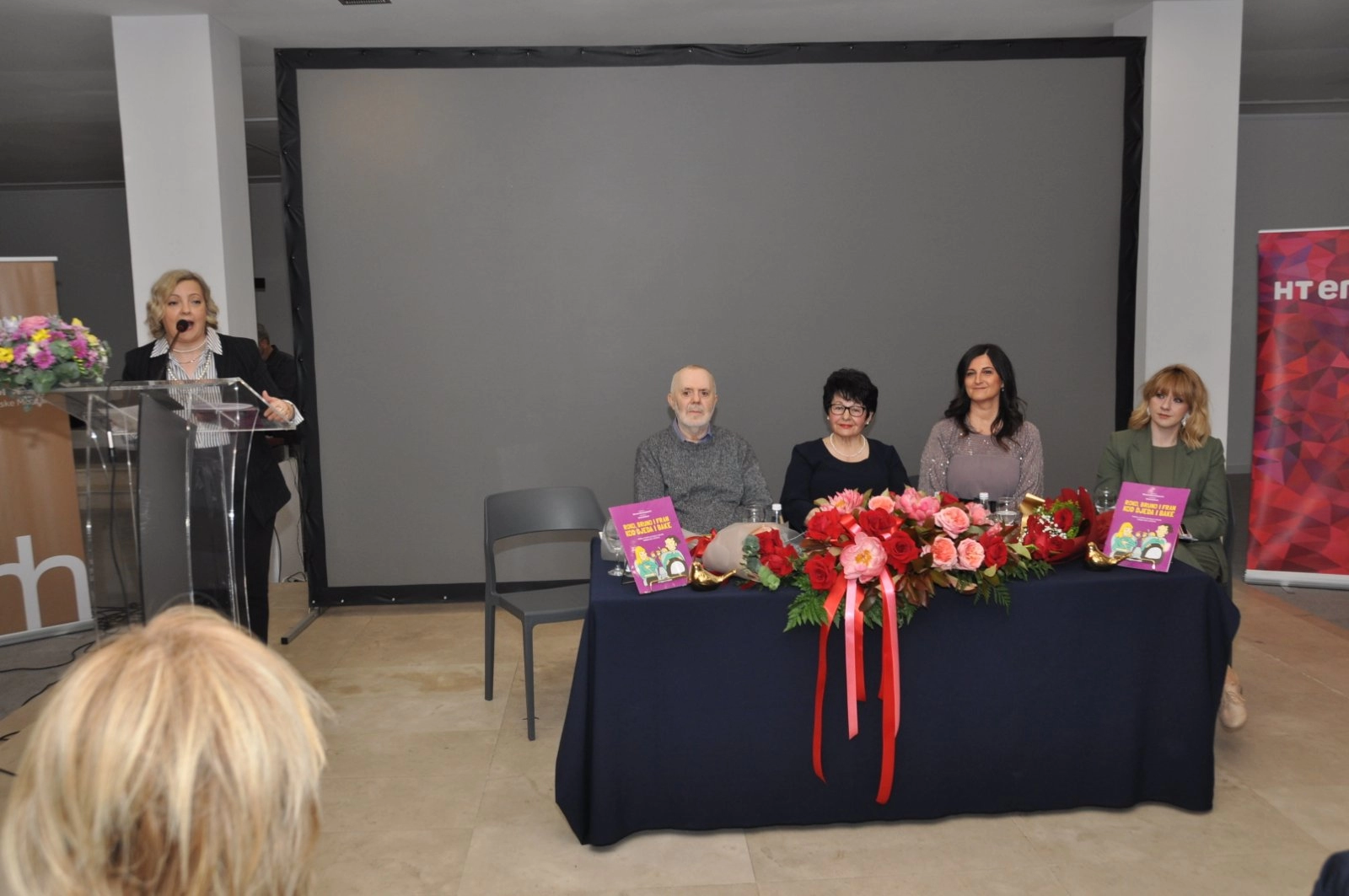 Roko, Bruno i Fran kod bake i djeda